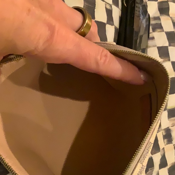 LV cosmetic bag - Picture 8 of 10